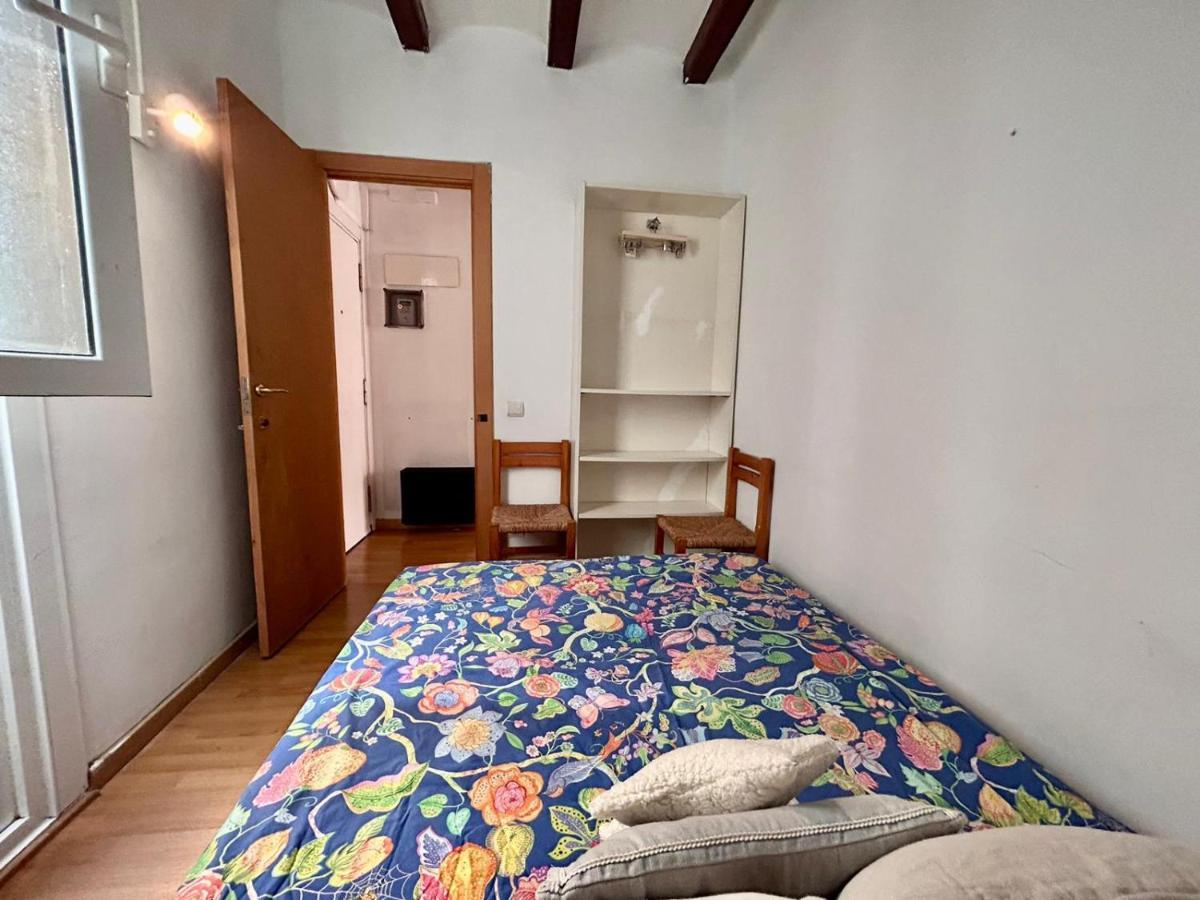 Apartamento Tranquilo Y Del Barrio Apartment Barcelona Bagian luar foto