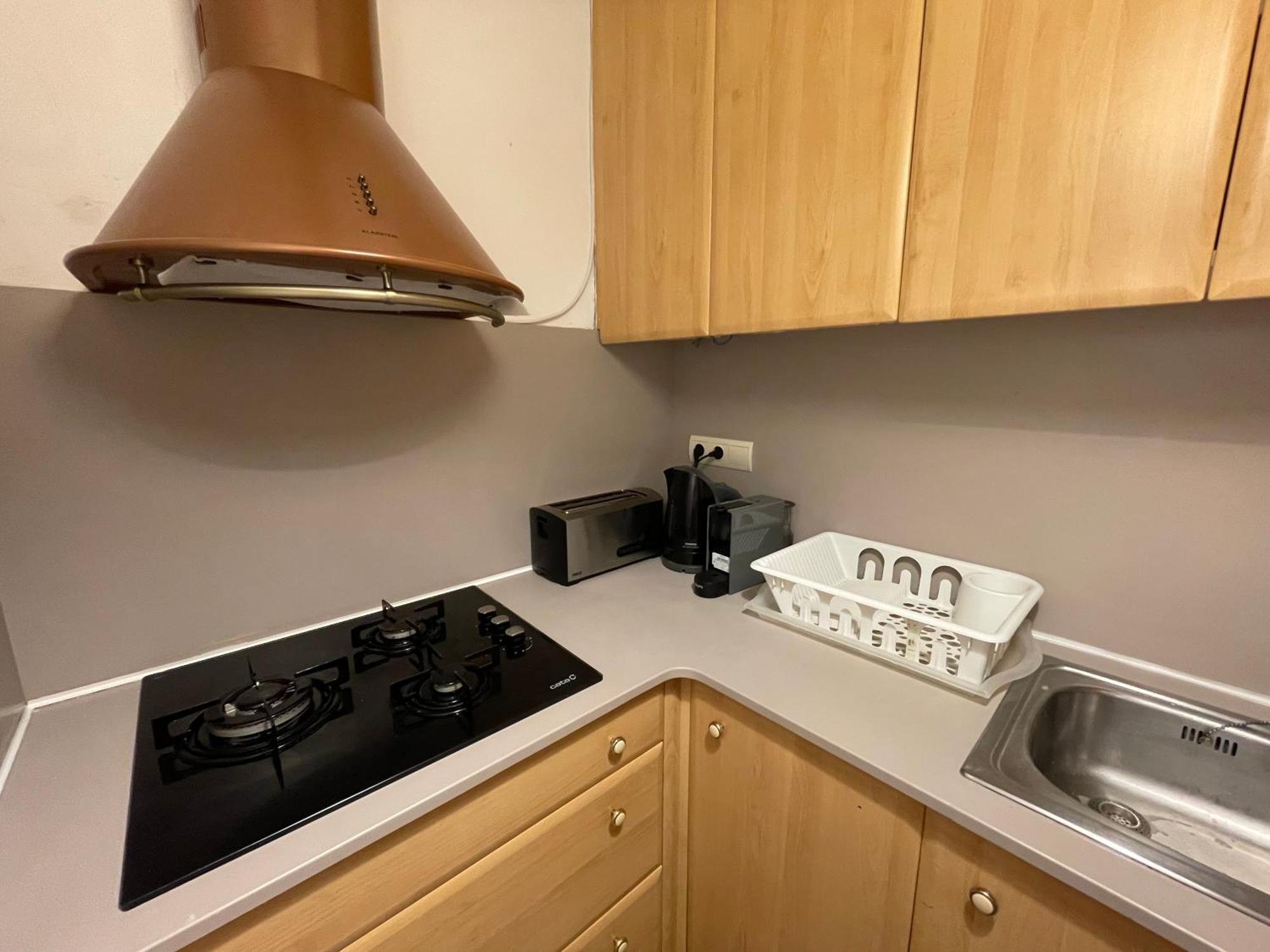 Apartamento Tranquilo Y Del Barrio Apartment Barcelona Bagian luar foto